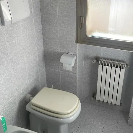 Appartement Trilocale A 2 Passi Dal Mare Con Posto Auto Albenga