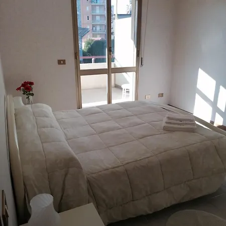 Appartement Trilocale A 2 Passi Dal Mare Con Posto Auto *